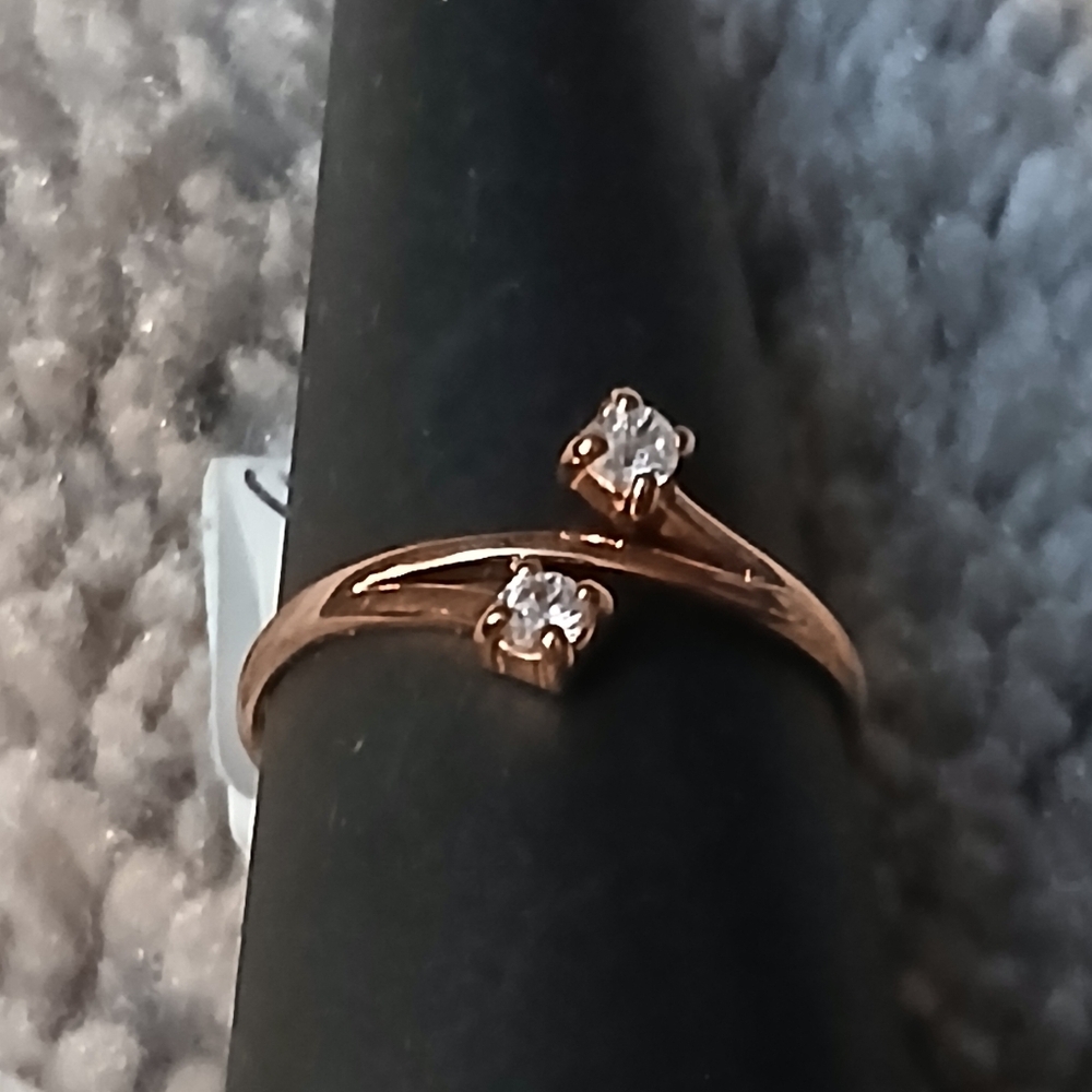 Rose Gold 925 Sterling Silver Double Dove Ring with Clear Stones - Picture 10 of 10
